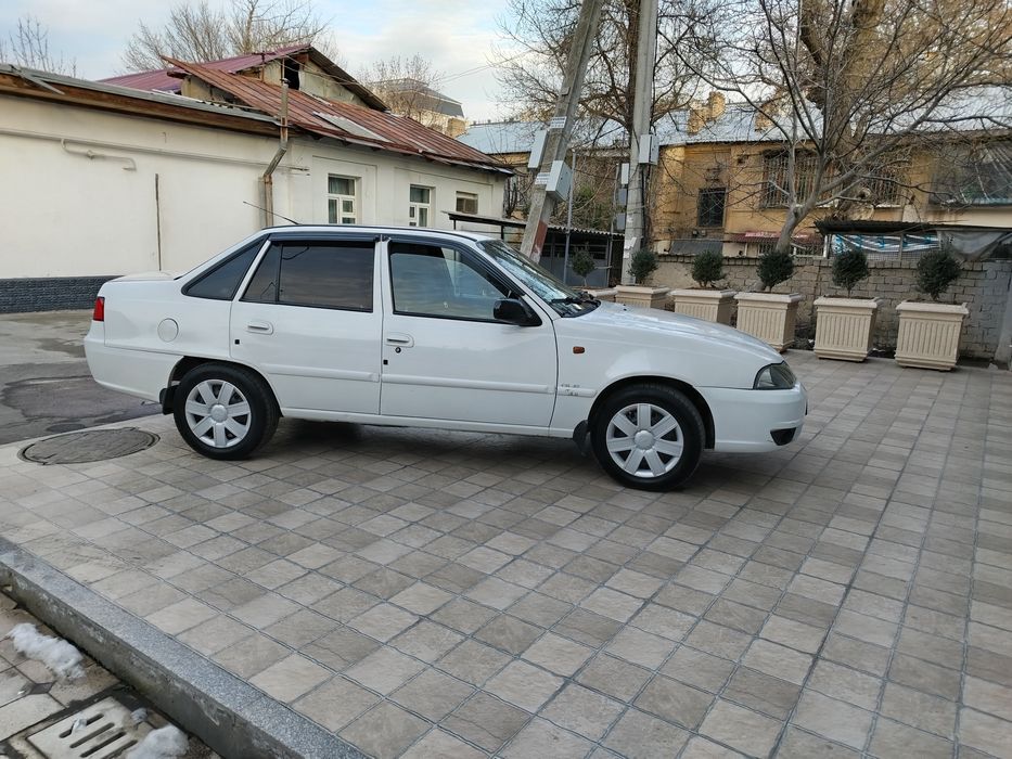 Nexia 2 donc 1.5 2009