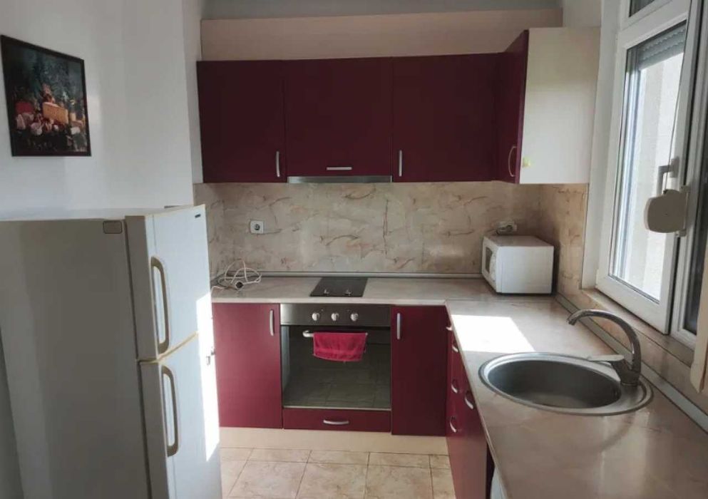 Дава се под наем Двустаен апартамент в Пловдив, Гагарин - 75 кв.м за 350 € - Снимка #2