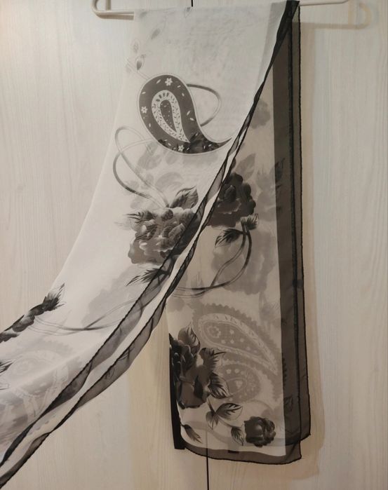 Eșarfă nouă alb-negru, model elegant, mărime universală