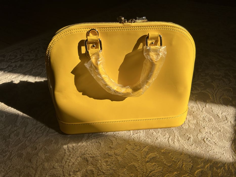 Продается сумка Мери кей