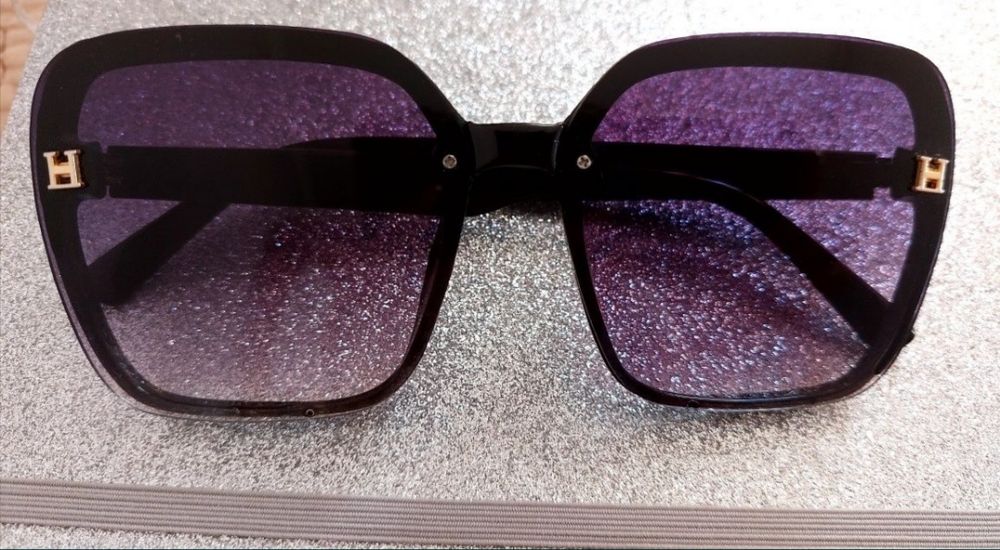 Продаются очки Hermes