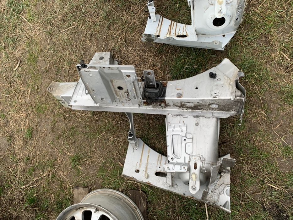 Vand lonjeroane stg-dr pt Dacia Logan 2013-2020-Sandero-Mcv