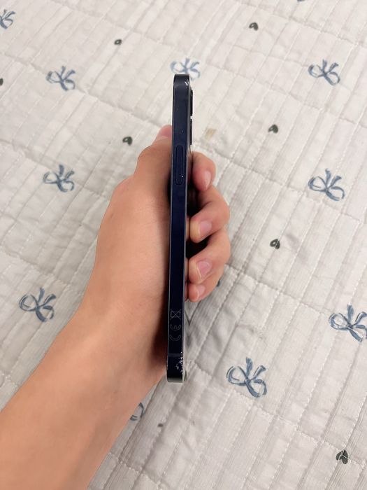 Продам Iphone 12 128gb