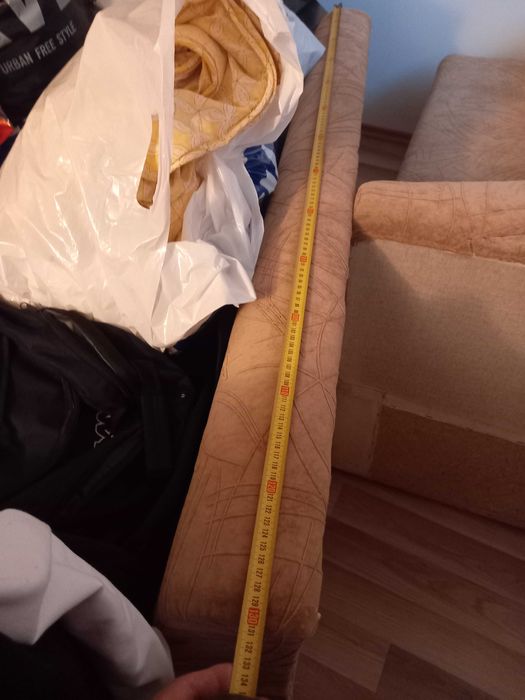 Дивани с кресла.