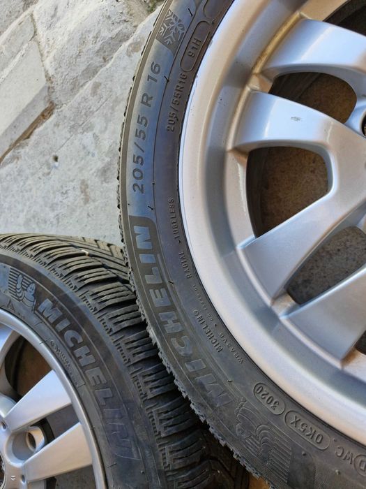 Оригинални джанти BMW 16 цола и зимни гуми Michelin Alpin 6 205/55/16