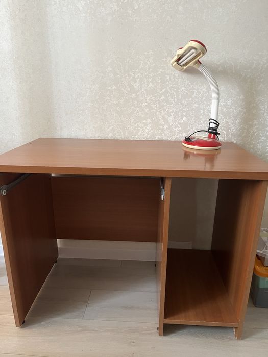 стол компьютерный