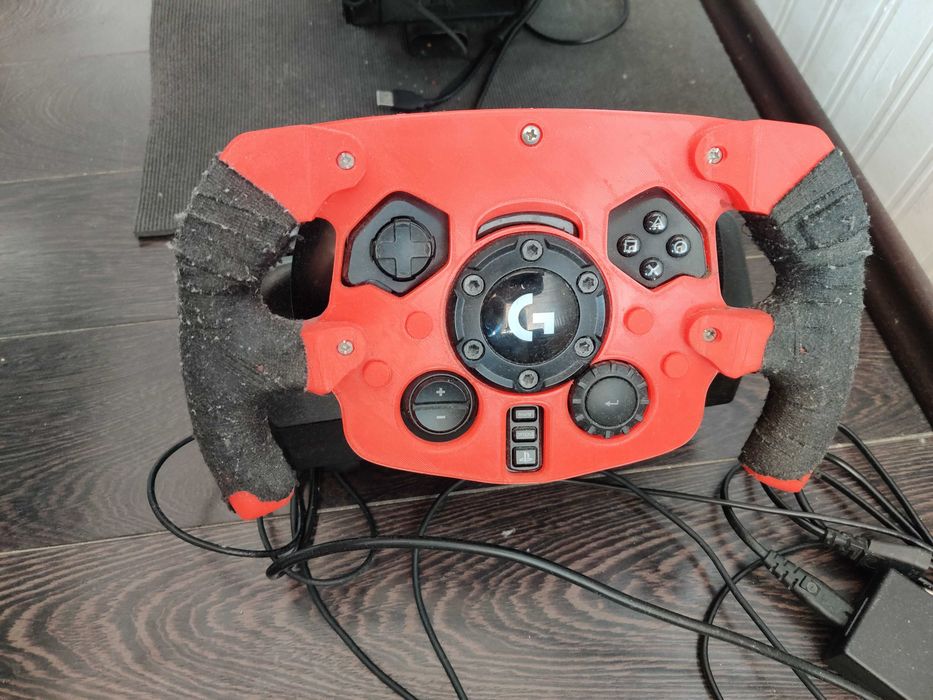 Logitech G923 wheel pedals