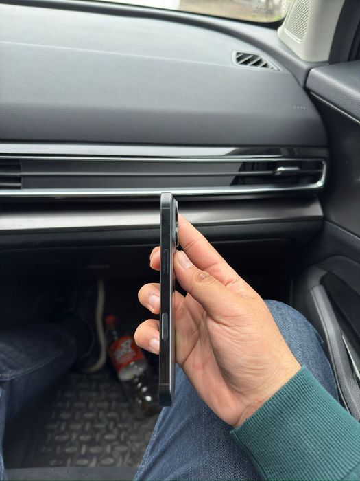 Айфон 16 про продаются