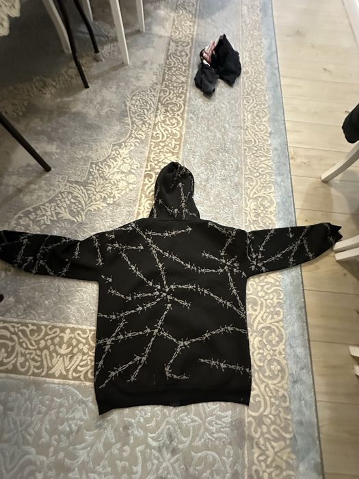 Худи стильные продаю