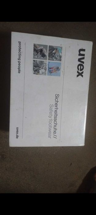 vand bocanci de lucru uvex marimea 43