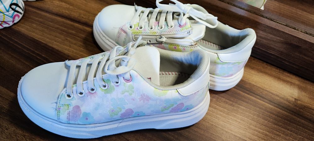 USPA маратонки 35 номер