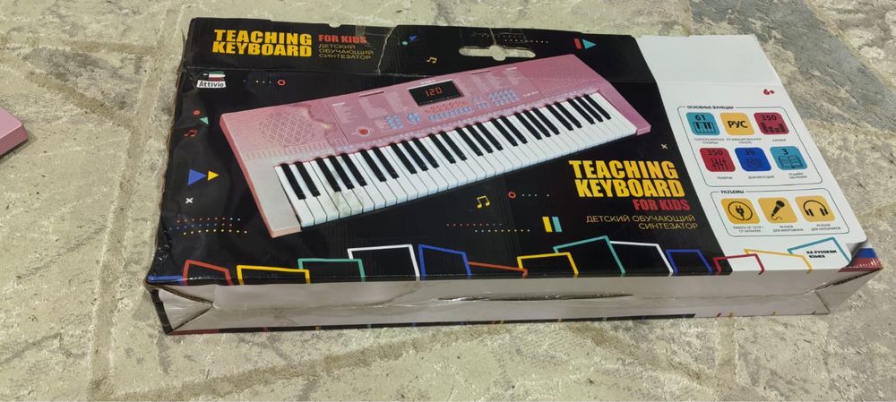 Продаю детский синтезатор