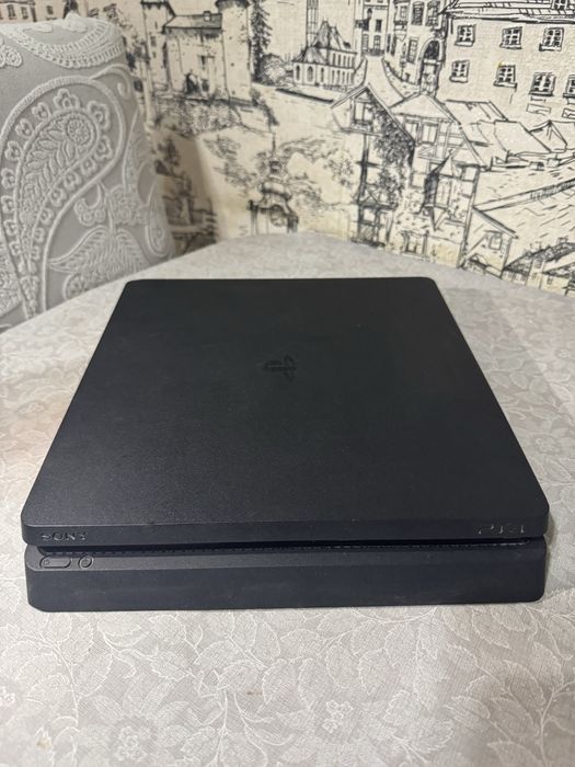 Продают PlayStation 4  slim 1 tb