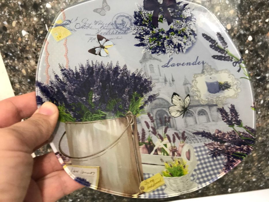 Порцеланови чинии и купи-лот