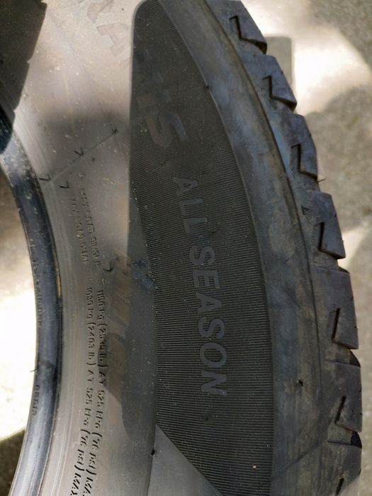 Vând 2 Cauciucuri 205/75/16 C-uri DOT 2023 All Season Bridgestone Import Germania