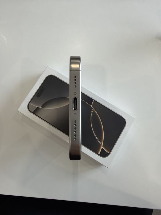 Apple iPhone 16 Pro Max 256GB Natural Titanium