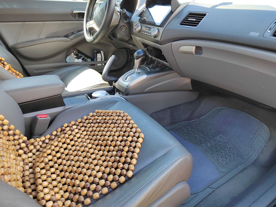 Продавам Honda Civic hibrid
