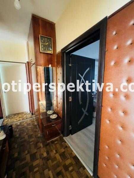 Продава се Тристаен апартамент в Пловдив, Христо Смирненски - 86 кв.м за 1541 €/кв.м - Снимка #16
