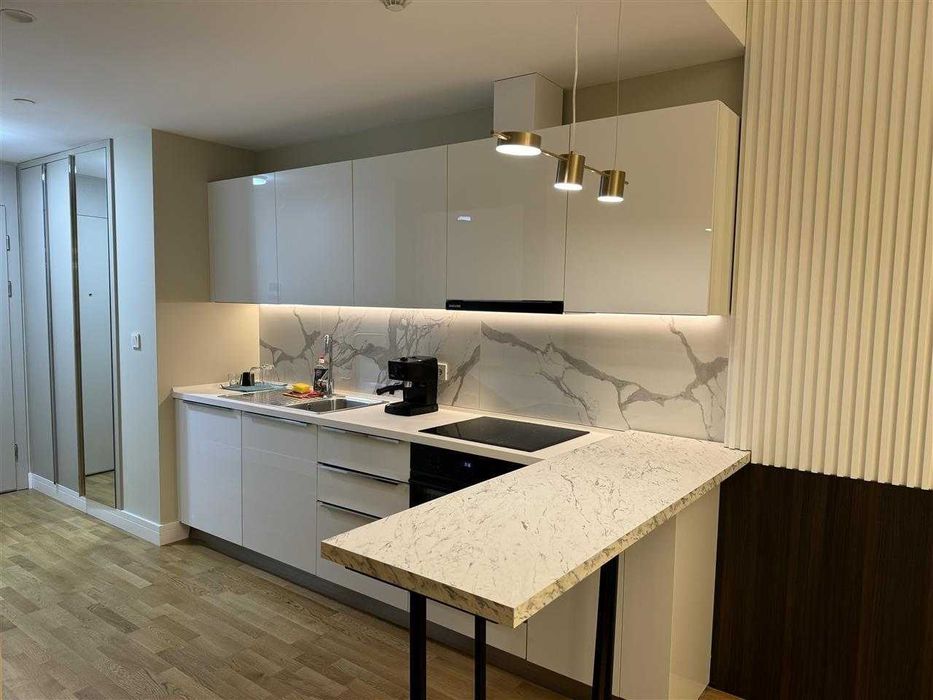 Дава се под наем Двустаен апартамент в Бургас, Зорница - 68 кв.м за 204 € - Снимка #1