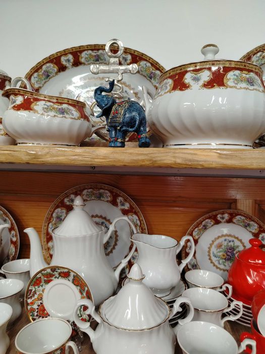 Кралски сервиз за хранене НОВ