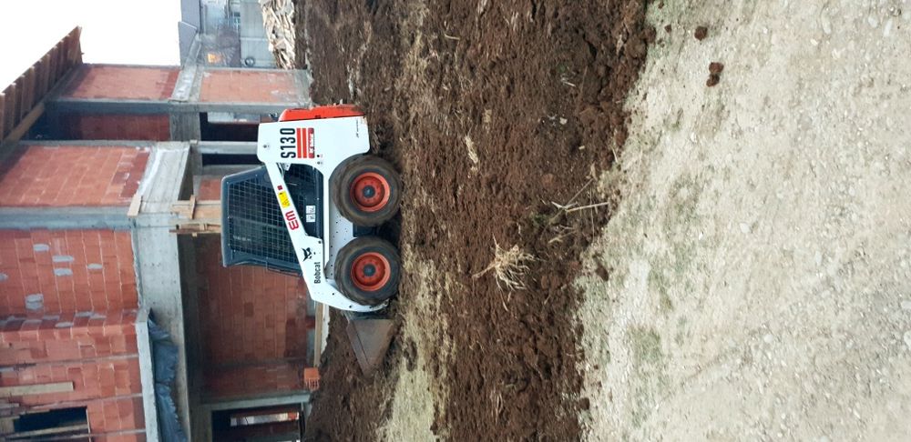 Inchiriez bobcat S 130