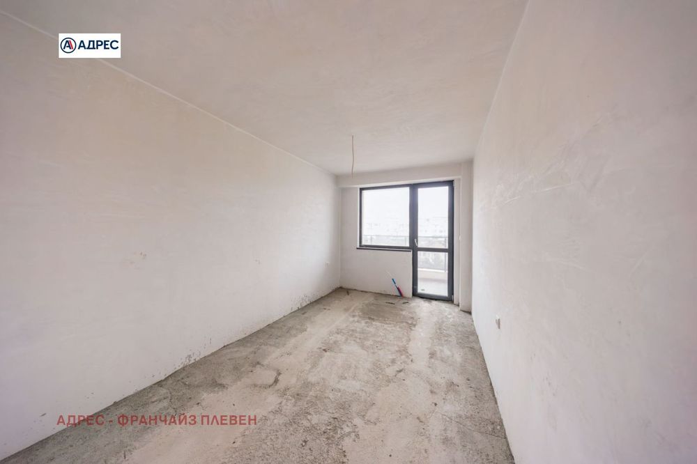 Продава се Многостаен апартамент в Плевен, Широк център - 213 кв.м за 647 €/кв.м - Снимка #10