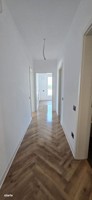 Ap. 3 camere , terasa de 90mp, intabulat.
