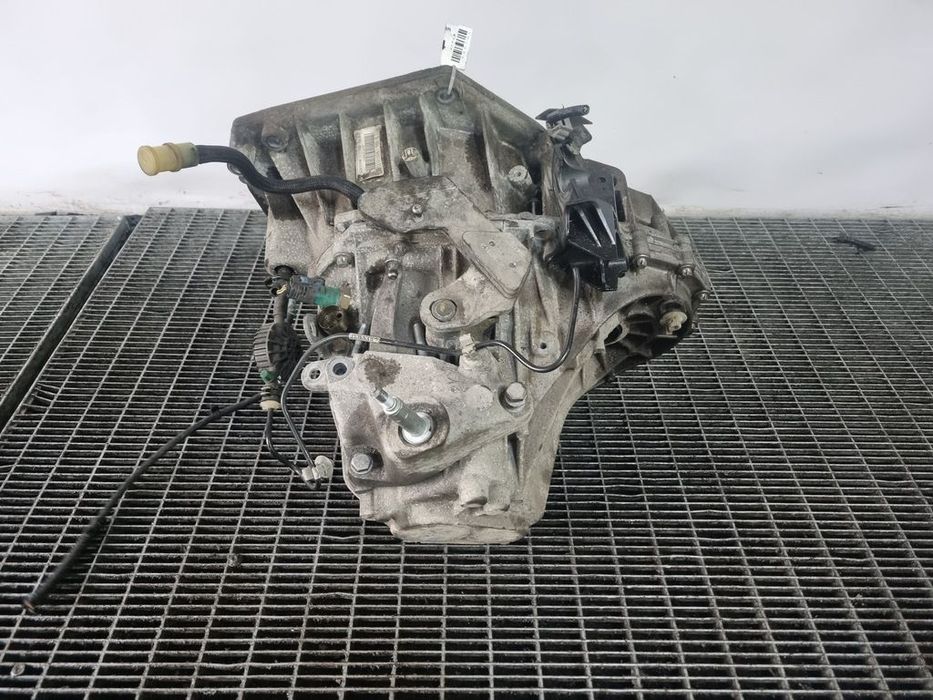 Cutie de viteze Dacia Duster Facelift 1.2 TCE Benzina 2013 - 2018 125CP Manuala 6 Trepte ...