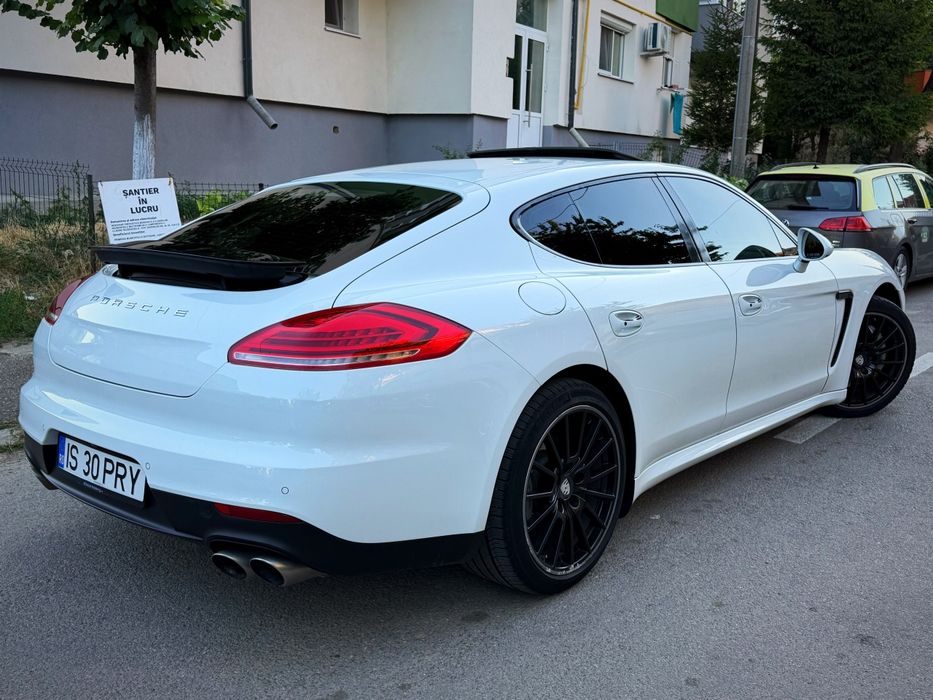 Porsche panamera 3.0i 420cp 2015