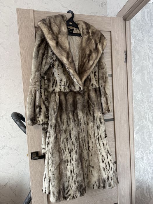 Продам шубу из меха норки .