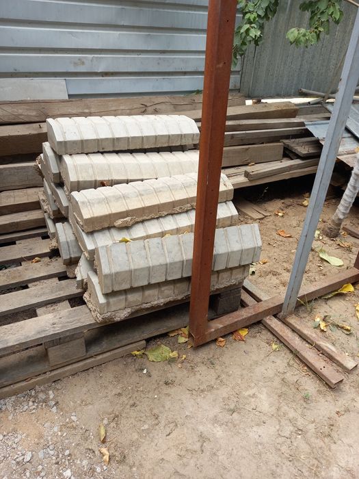 Продам бардюр для  брусчатки.