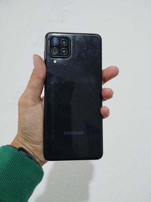 Самсунг А 22 телефон