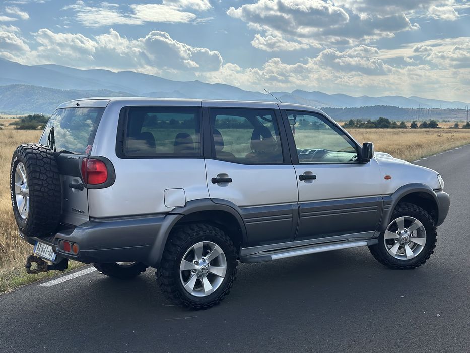 Nissan terrano 2        3.0 diesel 154 cp