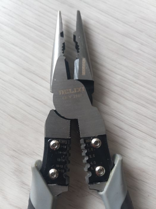 Универсальные круглогубцы.