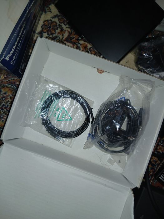 Vând 2 modem-uri,ruter bune