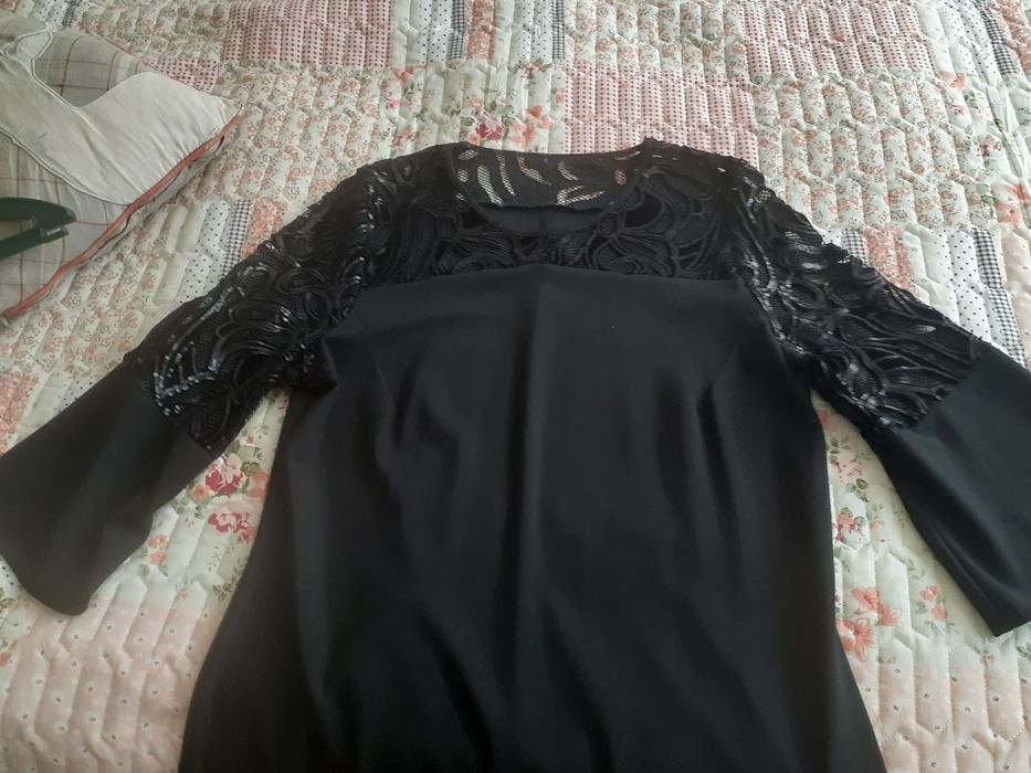 Продам чёрное платье