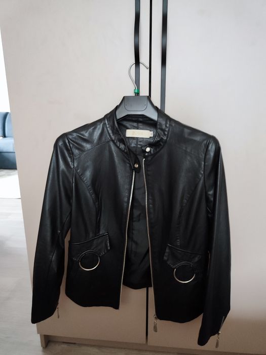 Весенняя куртка  экокожа