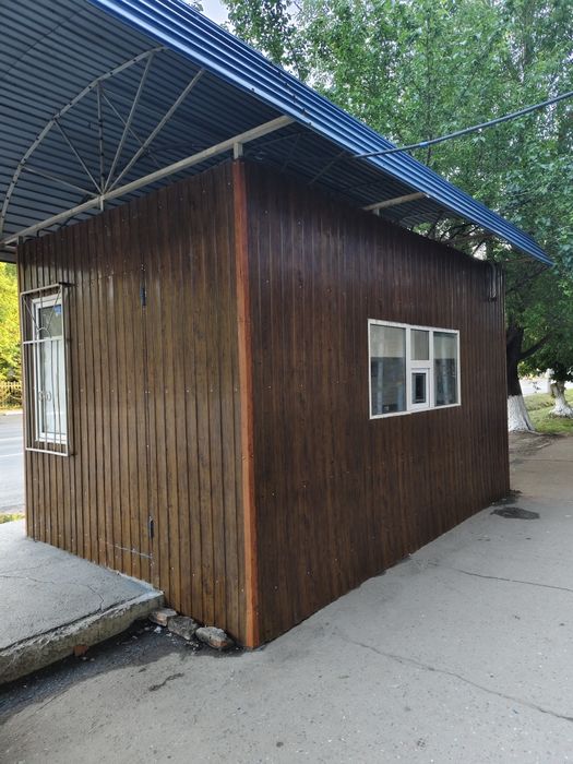 Продам киоск на остановке