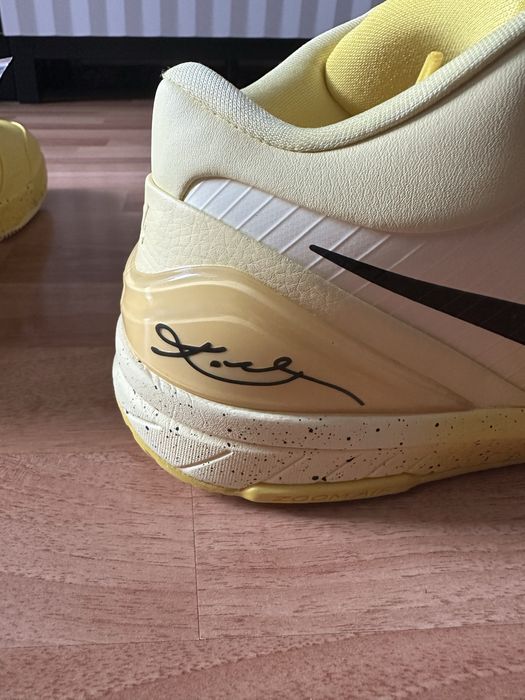 Adidasi Nike X Kobe