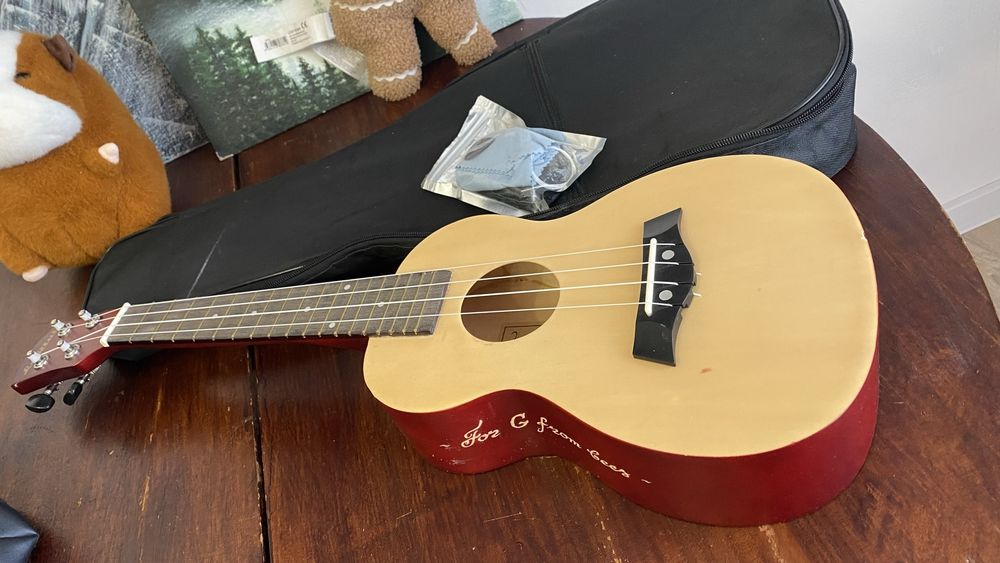 Укулеле в отличном состоянии