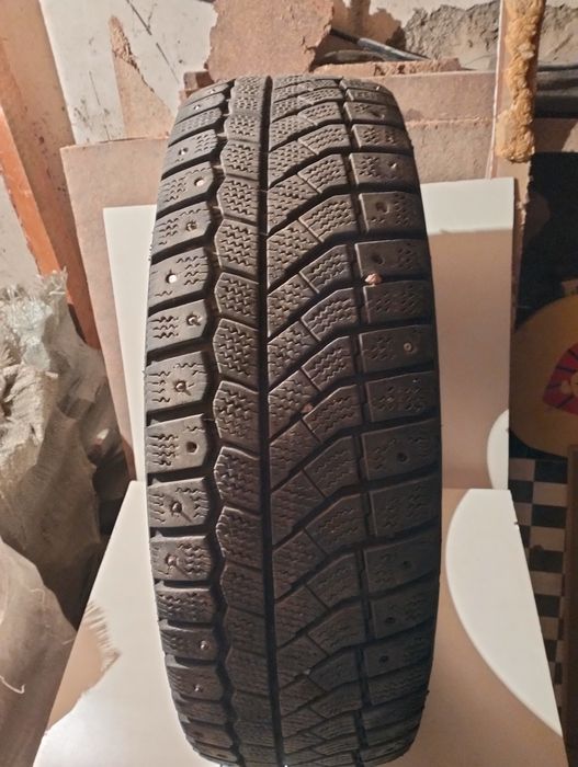 Автошины зимние б/у