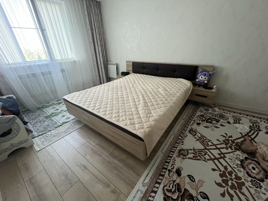 Продам спальный гарнитур