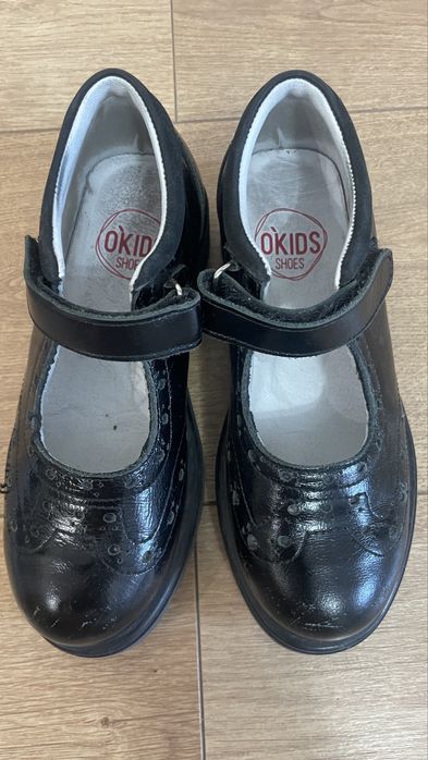 Прдам туфли для школы