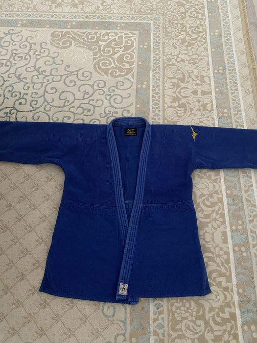 Кимоно дзюдо Mizuno