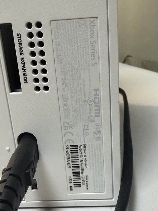 Xbox Series S + 2 контролера