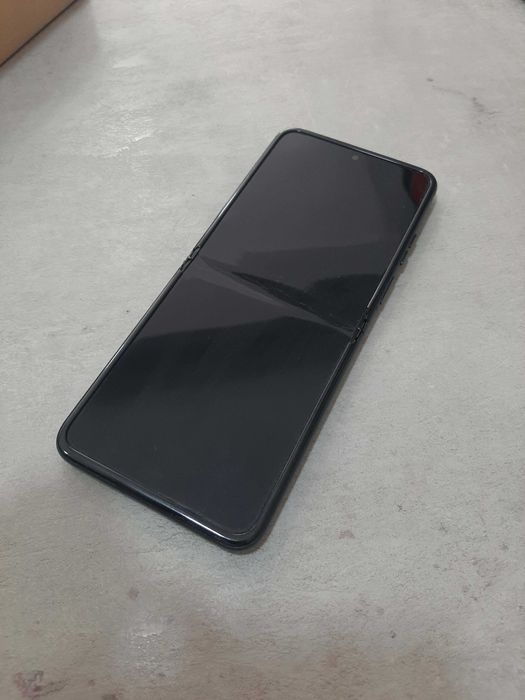 Motorola Razr 40 , 256/8GB RAM