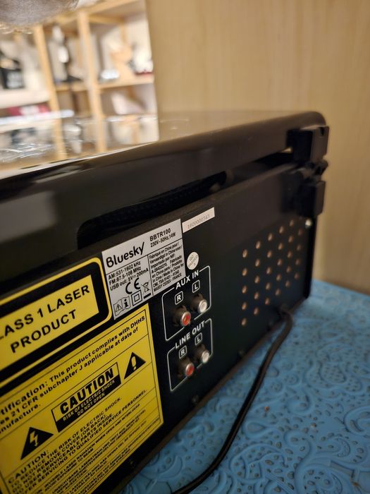 Pick-up retro Bluesky BBTR100 cu USB, radio și AUX funcționează perfec