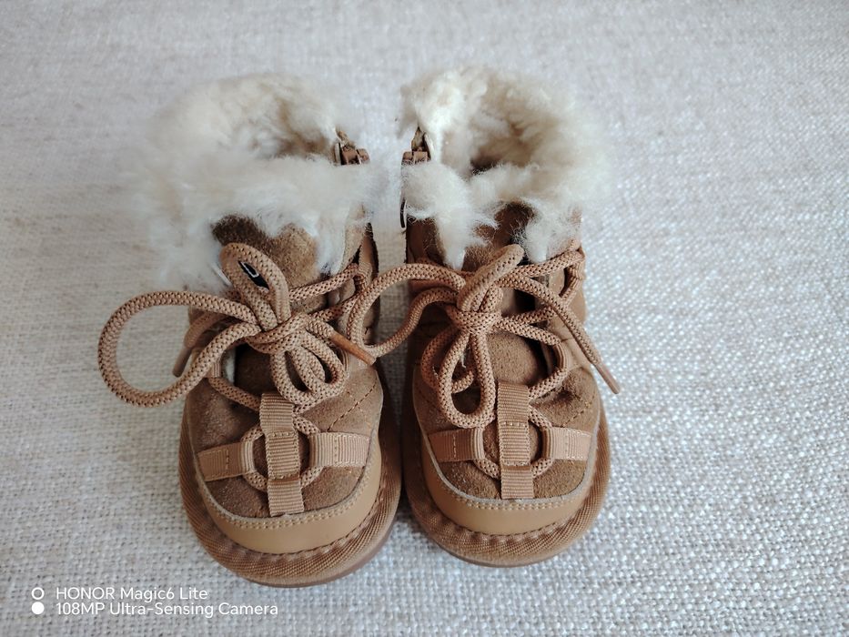 Детски боти цвят камил