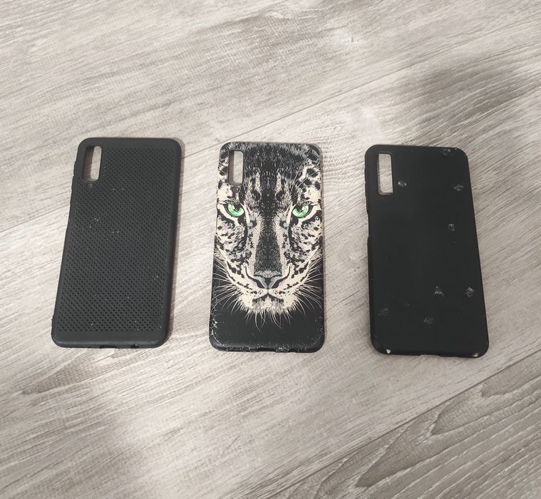 Като нов  Samsung Galaxy A7 2018 4/64 GB Black + бързо зарядно