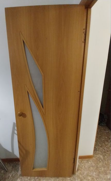 Продам двери б/у